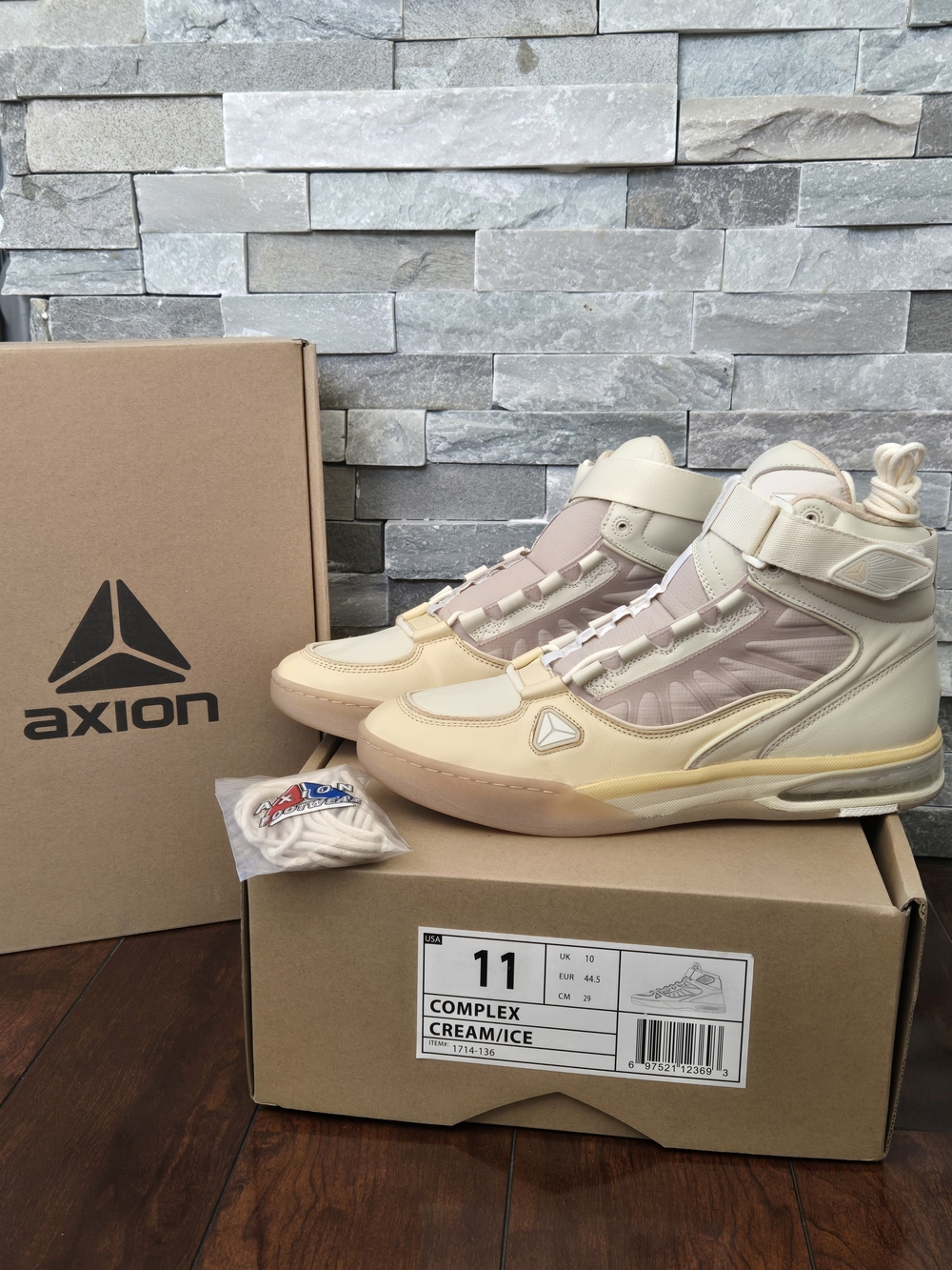 Axion Complex High-Top Sneakers in Cream/Ice Size 11